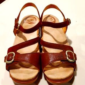 Ladies Dansko brown sandals